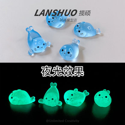 B7. 【Mia】 3 in 1 bag Luminous  Mini animal Carving MIX   (arrive about 7-12 days)